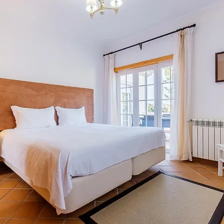 Maravilhoso T1 D'el Rey Apartman *